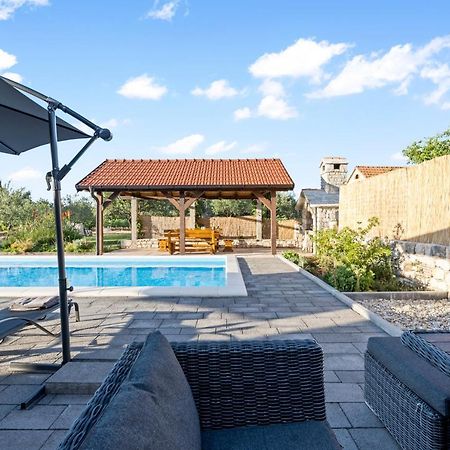 Villa Olive Tree House With Jacuzzi, Wifi And 40M2 Pool Siritovci Exterior foto