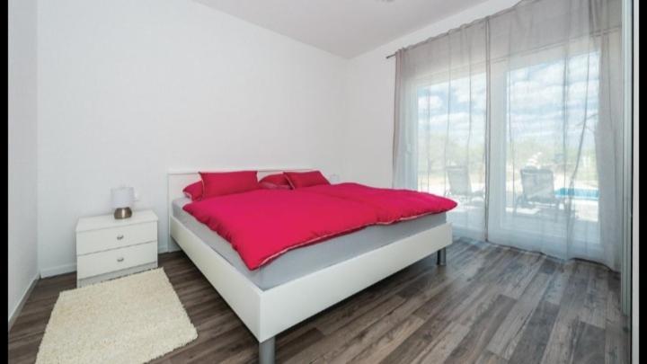 Villa Olive Tree House With Jacuzzi, Wifi And 40M2 Pool Siritovci Exterior foto